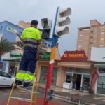 La Gran Vía de La Manga mejora semáforos para invidentes