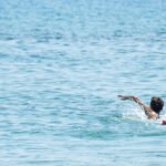 Socorristas de Cartagena rescatan a un niño tras sufrir un síndrome de inmersión en Cala del Pino La Manga