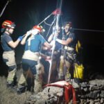 Bomberos rescatan a un perro que había caído a un pozo en Galifa