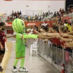 Mil escolares de Cartagena animan al Jimbee antes del derbi de fútbol sala contra Elpozo Murcia