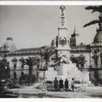 ‘Cien años de nuestras vidas’ recoge centenares de fotografías de ciudadanos de Cartagena en torno al monumento de Héroes de Cavite