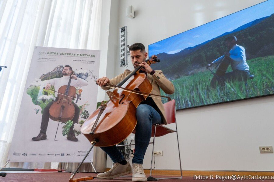 El violonchelista Miguel Ángel Ros protagoniza el Concierto Extraordinario de Entre Cuerdas y Metales El violonchelista Miguel Ángel Ros protagoniza el Concierto Extraordinario de Entre Cuerdas y Metales