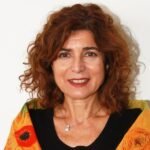 Isabel María Abellán presenta en Leer, Pensar e Imaginar el libro de relatos 'La infancia perdida y otros relatos'