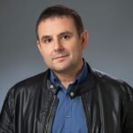 José Luis Moreno Pestaña presenta en Cartagena Piensa su libro 'Todo lo que entró en crisis'