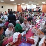 Más de 250 aficionadas al encaje asisten al VI Encuentro del Bolillo de Perín