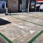 El Ayuntamiento continúa implementando mejoras en la diputación de La Palma con un punto de recarga para coches