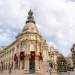 El Palacio Consistorial de Cartagena se engalana para conmemorar el X Aniversario de la proclamación de Felipe VI El Palacio Consistorial de Cartagena se engalana para conmemorar el X Aniversario de la proclamación de Felipe VI