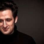 Javier Gallego de Carne Cruda presenta esta tarde su novela dentro de La Mar de Letras