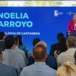 La alcaldesa insiste en la formación como clave para impulsar las industrias y actividades de la economía azul