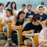 Últimos días para solicitar la beca de 200 euros para jóvenes por estudiar en el extranjero Últimos días para solicitar la beca de 200 euros para jóvenes por estudiar en el extranjero