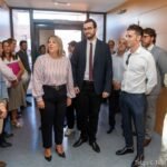 El ayuntamiento impulsará vocaciones empresariales y el cooperativismo de las empresas de jóvenes mediante un convenio con AJE