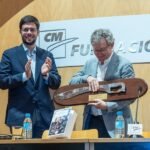 Santiago Posteguillo recoge el premio de la Novela Histórica dando las gracias 