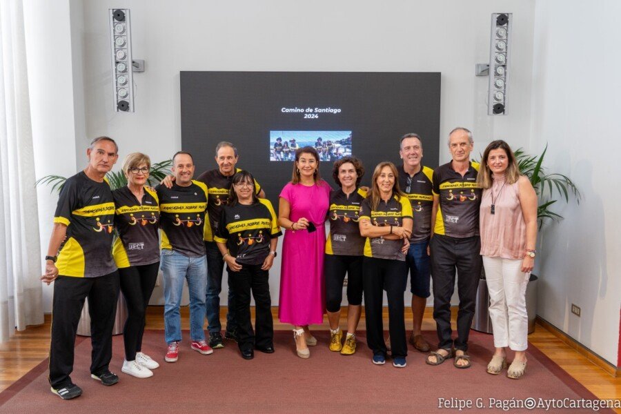 Personas con movilidad reducida completan el Camino de Santiago gracias a Zancadas sobre Ruedas
