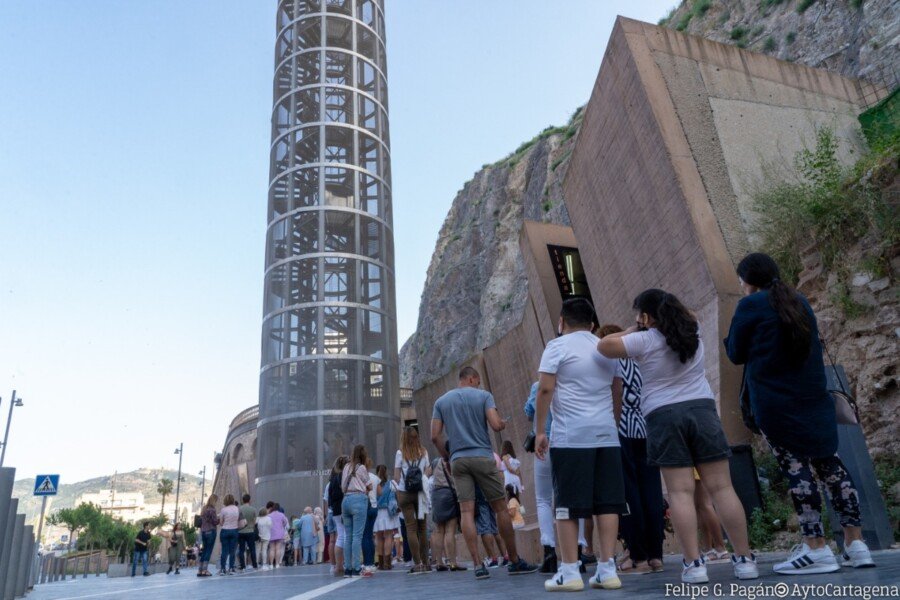 Inversión de 62.000 euros para actualizar el ascensor panorámico de la calle Gisbert Inversión de 62.000 euros para actualizar el ascensor panorámico de la calle Gisbert