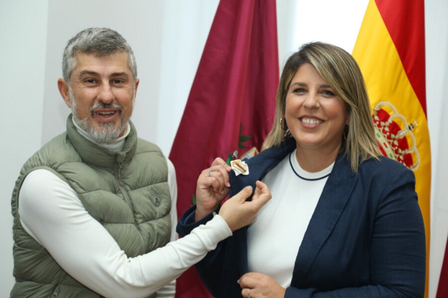 La alcaldesa de Cartagena recibe la distinción de Madrina Honor de la Marinera 2024 La alcaldesa de Cartagena recibe la distinción de Madrina Honor de la Marinera 2024