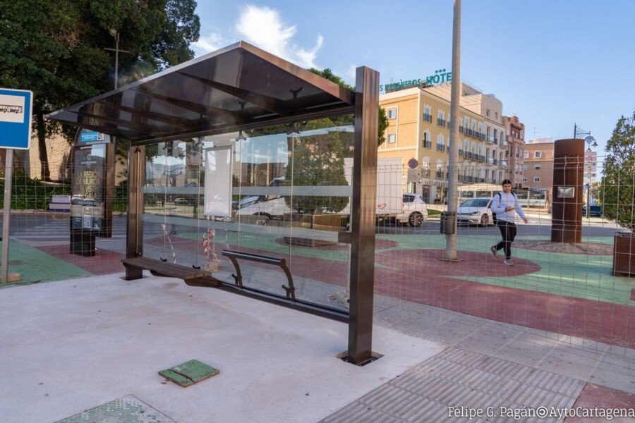 El Ayuntamiento consolida su apuesta por la modernización del transporte público con paradas 2.0