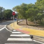 Los vecinos de la urbanización de San Ginés en La Azohía disfrutan de nuevas aceras accesibles en la calle Meridiano