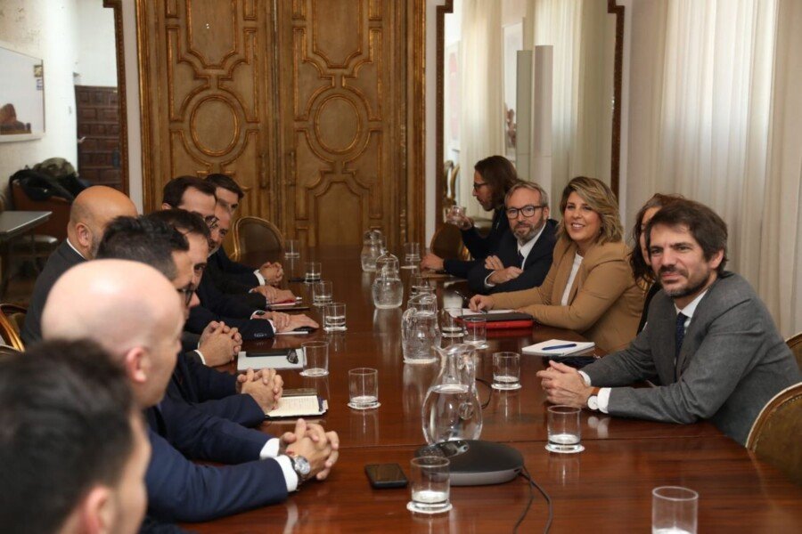 La candidatura a Patrimonio Mundial de la Unesco de Cartagena y otras ciudades fortificadas avanza tras su presentación en el Ministerio
