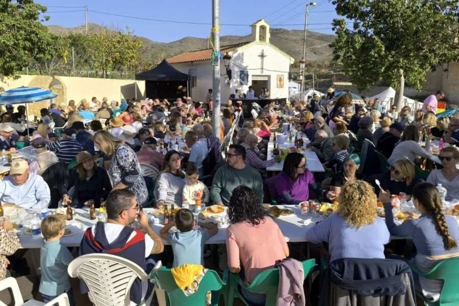 Más de 250 personas celebran la primera Fiesta del Otoño del Rincón de Sumiedo Más de 250 personas celebran la primera Fiesta del Otoño del Rincón de Sumiedo