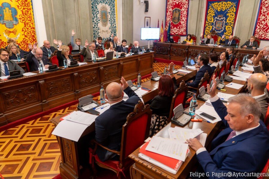 Acuerdo unánime como tónica general del pleno en el debate de las iniciativas de los grupos municipales Acuerdo unánime como tónica general del pleno en el debate de las iniciativas de los grupos municipales