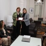 La alcaldesa agradece y reconoce la labor de Nuria Castillo al frente de Amep durante la última década La alcaldesa agradece y reconoce la labor de Nuria Castillo al frente de Amep durante la última década