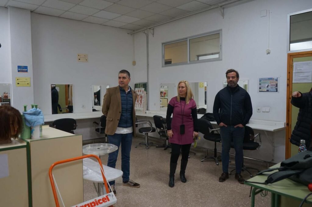 Giménez Gallo exige a Arroyo y López Miras la ampliación del CIFP Hespérides Giménez Gallo exige a Arroyo y López Miras la ampliación del CIFP Hespérides