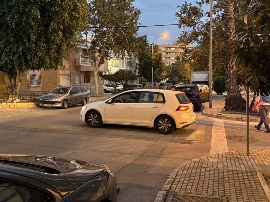 MC obliga al Gobierno local a mejorar la seguridad vial de la barriada Cuatro Santos 3 IMG 6696 1