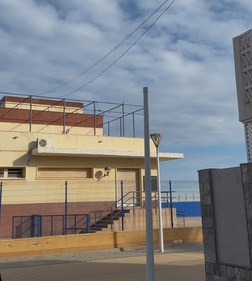 Un litoral lleno de deficiencias en pleno puente de diciembre es el ejemplo de la Gran Cartagena que vende el PP 4 IMG 9734