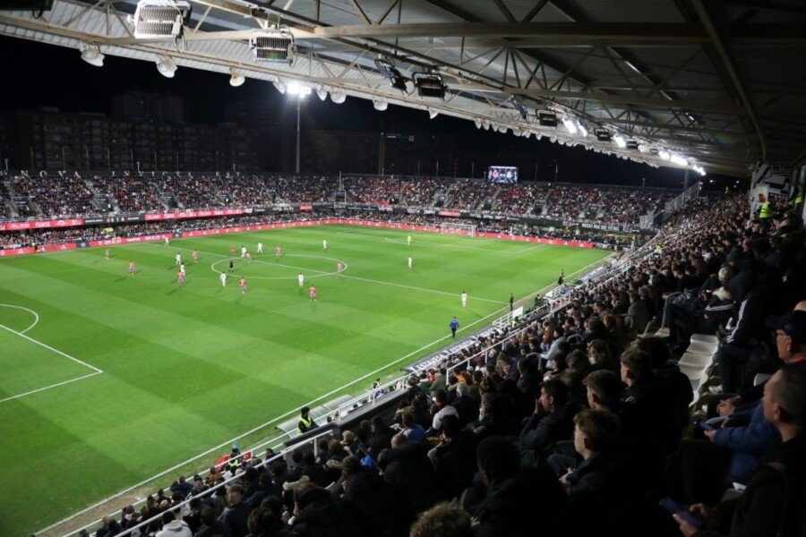 La Deportiva Minera y el Real Madrid juegan en Cartagena un partido histórico de Copa del Rey La Deportiva Minera y el Real Madrid juegan en Cartagena un partido histórico de Copa del Rey