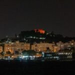 Cartagena se ilumina de rojo carmesí para celebrar el 57 cumpleaños de Felipe VI
