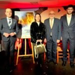 El pintor Pérez Casanova, autor del cartel del Concurso Nacional de Saetas de Cartagena