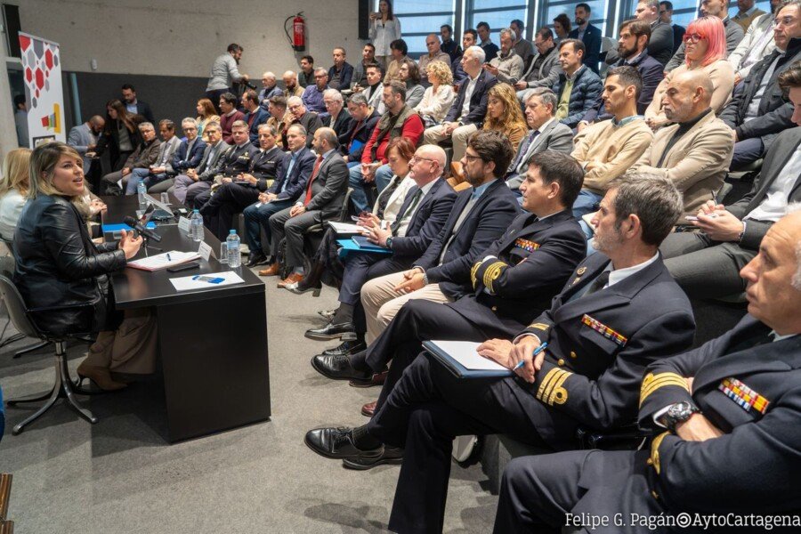 Cartagena refuerza su posición en CAETRA con el proyecto ‘Aceleración Comercial Defence-Tech’ para apoyar y captar inversiones Cartagena refuerza su posición en CAETRA con el proyecto ‘Aceleración Comercial Defence-Tech’ para apoyar y captar inversiones