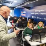 La campaña itinerante ‘Applícate. Sube, conecta y aprende’, llega a Cartagena