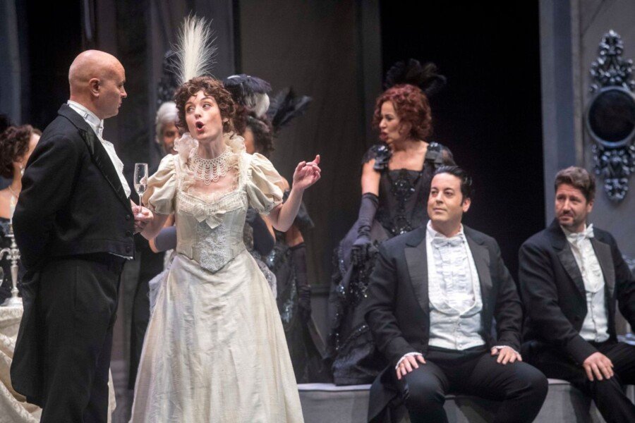 El Batel de Cartagena incorpora a su programación dos imprescindibles de la ópera: ‘La Traviata’ y ‘La Bohème’