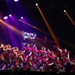 El concurso de grupos coreográficos del Carnaval de Cartagena llena de color y danza el pabellón Wssell de Guimbarda