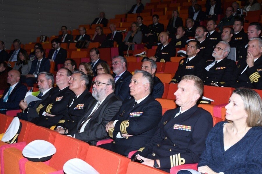 El lecho marino, nuevo espacio de interés tecnológico