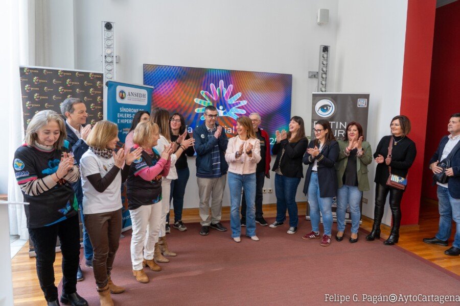 Cartagena conmemora el Día Mundial de las Enfermedades Raras con el compromiso de ayudar a más de 15.000 cartageneros que las padecen