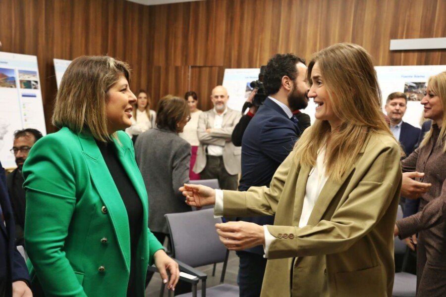 Arroyo explica a la vicepresidenta que El Gorguel es irrenunciable para Cartagena y le pide que no se interrumpa su tramitación