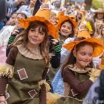 Color, alegría y mucha música amenizan el Pasacalles Escolar de Carnaval en Cartagena
