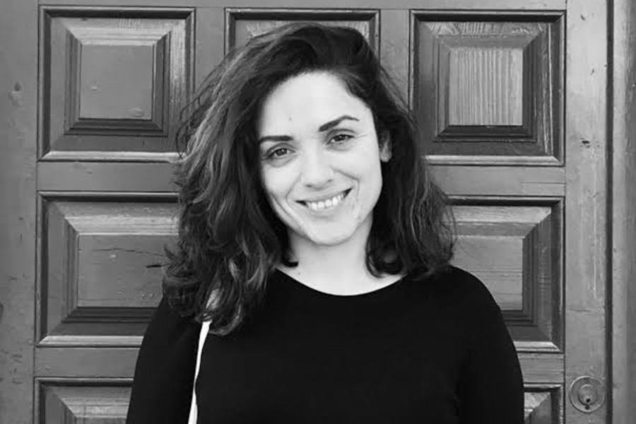 La escritora cartagenera Sara Martínez Navarro presenta su ‘Léxico Romano’ este martes en el Luzzy