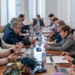 Ayuntamiento y Comunidad acuerdan la adquisición de viviendas para realojar a familias vulnerables