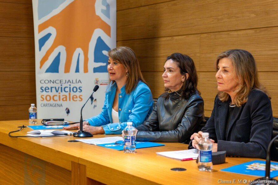 Ayuntamiento y UNICEF buscan mejorar las políticas locales de protección de la infancia Ayuntamiento y UNICEF buscan mejorar las políticas locales de protección de la infancia
