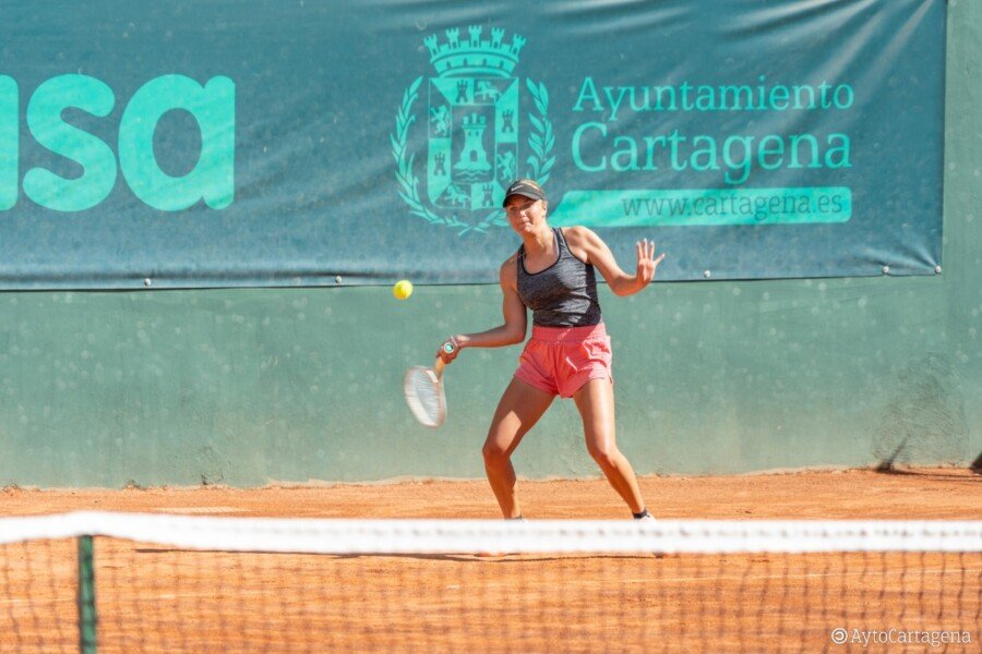 El Club de Tenis Cartagena alberga hasta el sábado la fase final de un torneo puntuable en el ranking nacional El Club de Tenis Cartagena alberga hasta el sábado la fase final de un torneo puntuable en el ranking nacional
