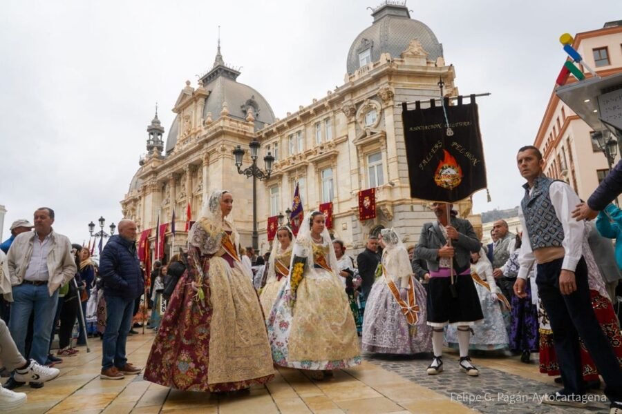 Las Fallas en Cartagena y el Día Internacional de la Danza marcan la agenda del fin de semana en Cartagena