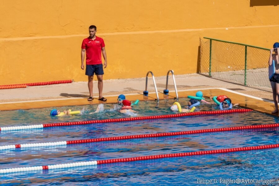 Inscripción abierta para los cursos estivales de natación en Cartagena