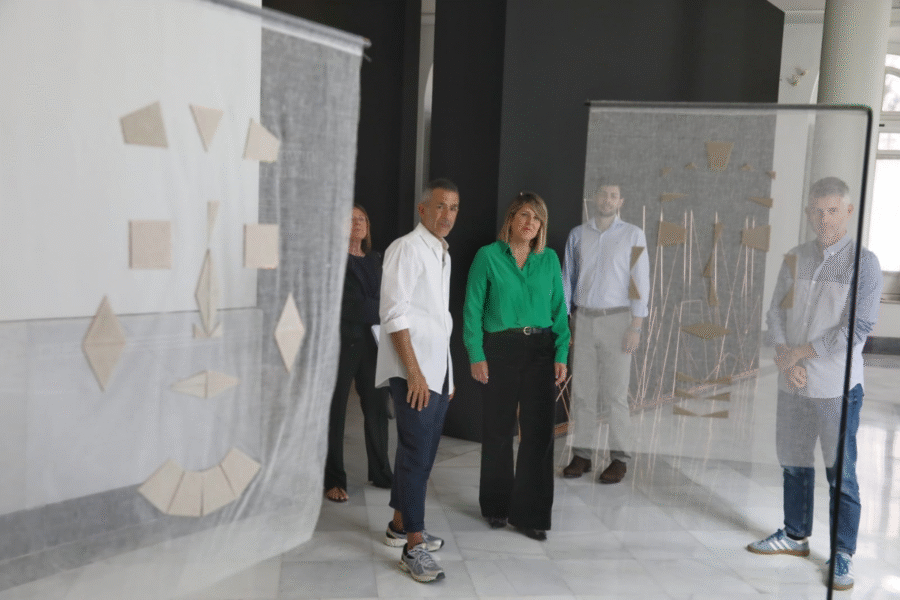 Pividal regresa a Cartagena tras 25 años con una exposición que repasa su trayectoria artística