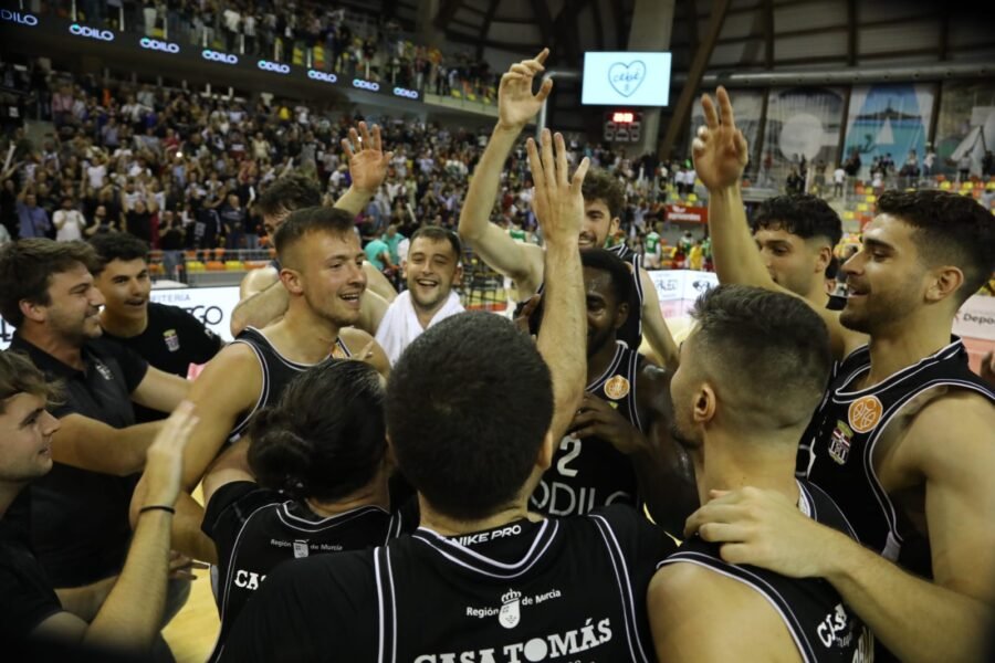 El Odilo FC Cartagena CB suma otra victoria y el domingo se jugará el pase a la fase final del ascenso a ACB contra el Real Betis