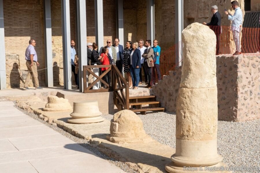 El Ayuntamiento licita las obras para excavar y recuperar los dos sectores que faltan del Pórtico del Teatro Romano por 2,1 millones