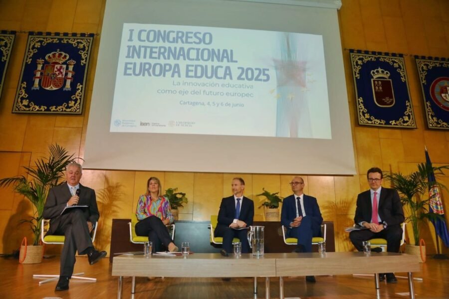 Cartagena, a la vanguardia de la educación Cartagena, a la vanguardia de la educación