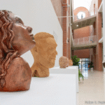 La Universidad Popular clausura sus cursos de artes escénicas y plásticas con una muestra y exposición en el Luzzy